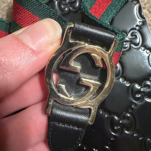Gucci Black Flip Flops with Green and Red Straps, gold logo - Picture 6 of 9